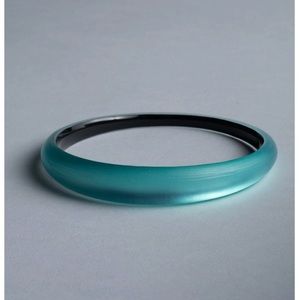 NWOT Alexis Bittar Lucite Tapered Bangle in Electric Mint